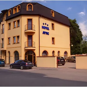 Attic 3*, Praga Repubblica Ceca