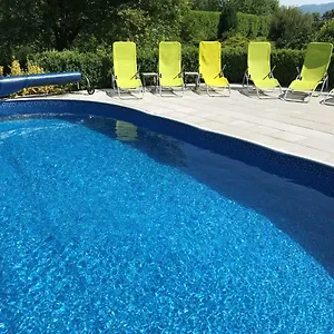 Dvur Stran & Wellness *** Karlsbad