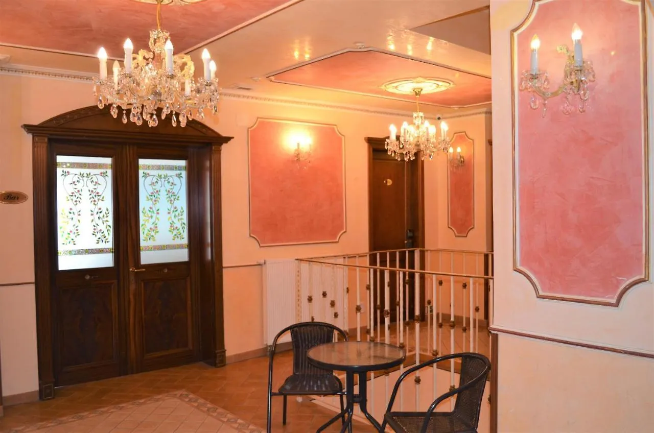 Hotel Renesance Krasna Kralovna Karlsbad