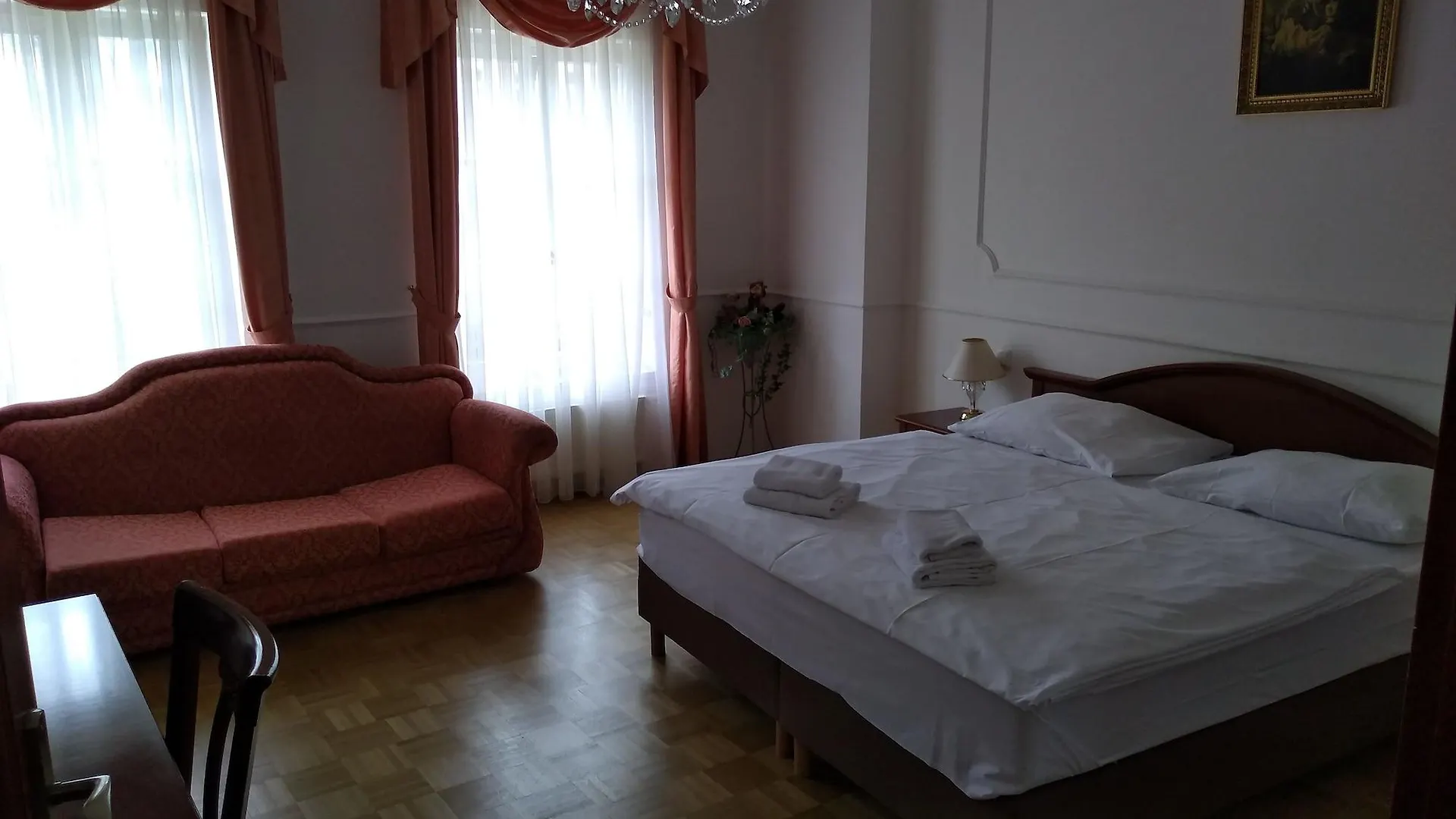 Hotel Renesance Krasna Kralovna Karlovy Vary Czech Republic