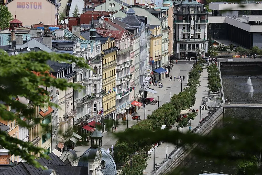 ****  Hotel Renesance Krasna Kralovna Karlovy Vary Czech Republic
